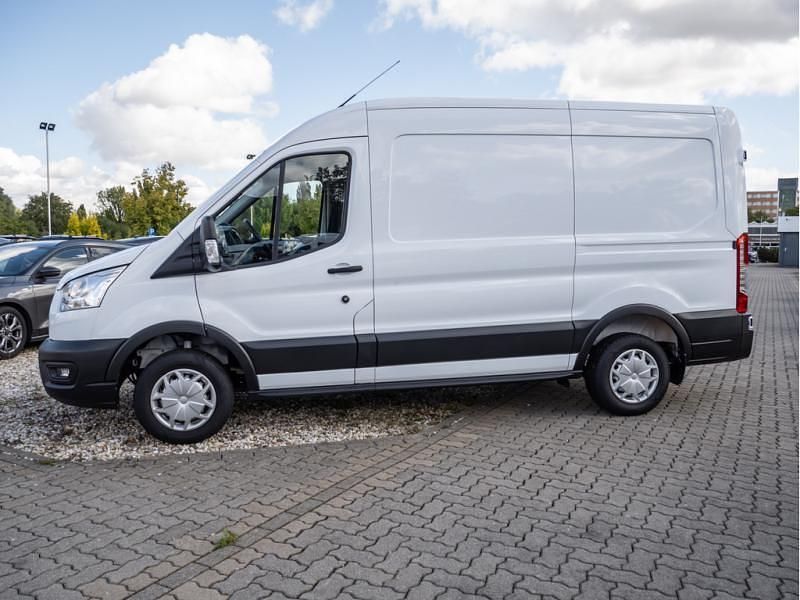 Gebraucht Ford Transit Trend 105 PS (77 kW) 2022 Frozen white Limousine