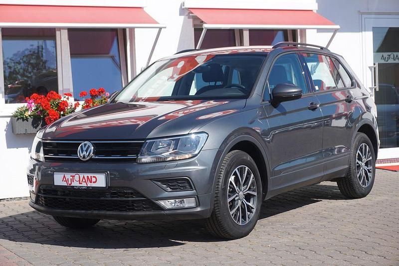 Indiumgraumet. (metallic) Gebraucht 2017 VW Tiguan SUV | 18.990 € (Superpreis) - Bild 1/4