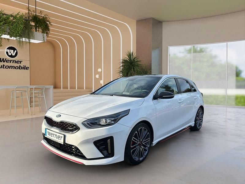 Weiß Gebraucht 2019 Kia Ceed GT Comfort Limousine | 23.790 € (Etwas zu teuer) - Bild 1/4