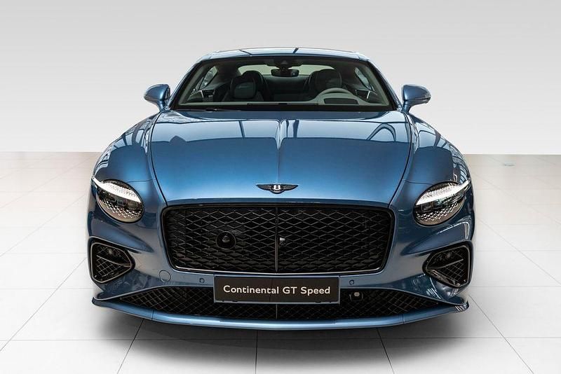 Neu Bentley Continental 782 PS (575 kW) 2026 Blau