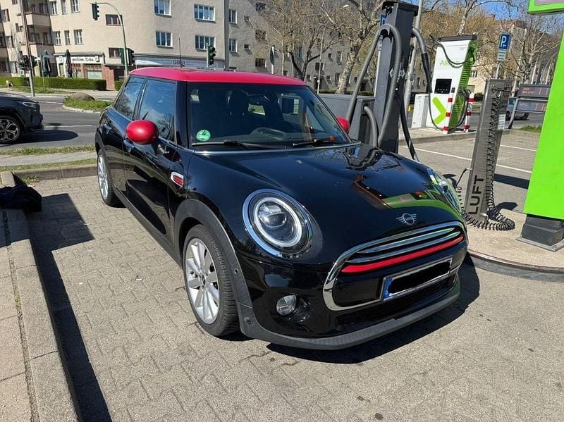 Gebraucht Mini Cooper 136 PS (100 kW) 2019 Schwarz Kleinwagen