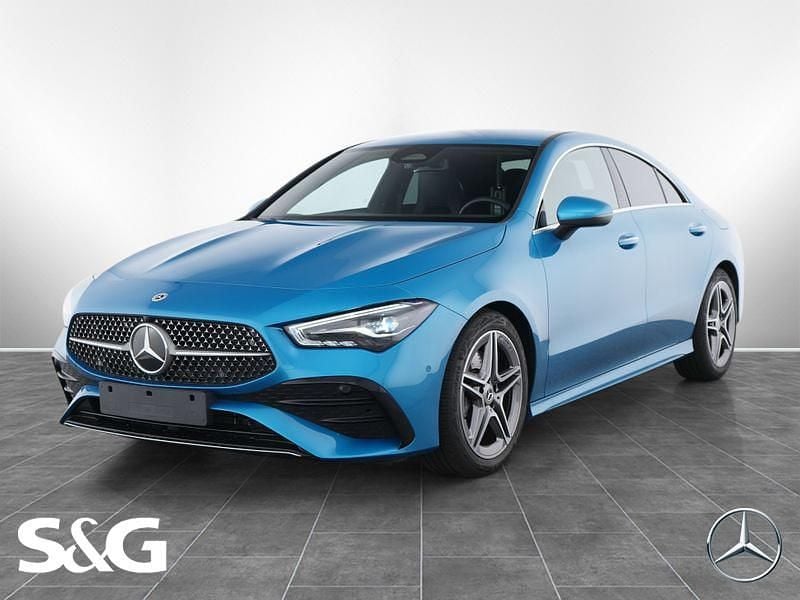Metalliclack hyperblau Gebraucht 2024 Mercedes CLA200 AMG Coupé | 35.490 € (Guter Preis) - Bild 1/4
