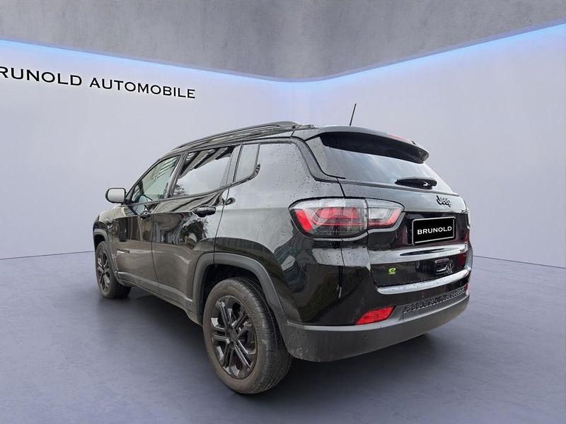 Gebraucht Jeep Compass 131 PS (96 kW) 2023 Schwarz SUV