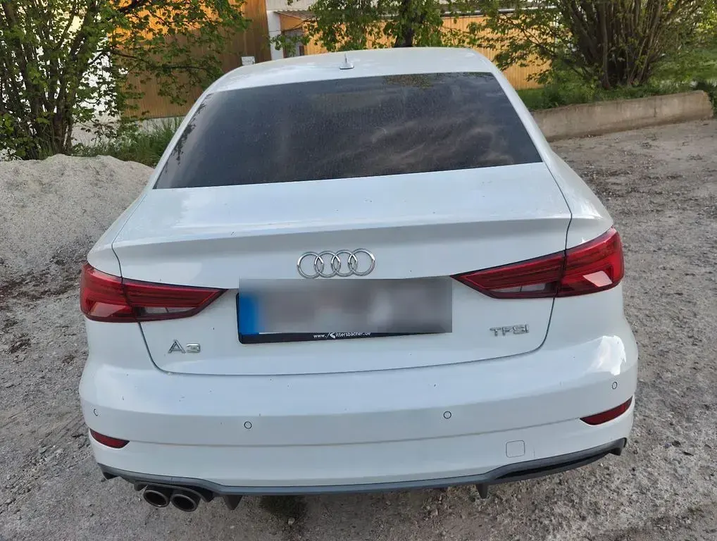 Gebraucht Audi A3 Design 150 PS (110 kW) 2017 Weiß Limousine