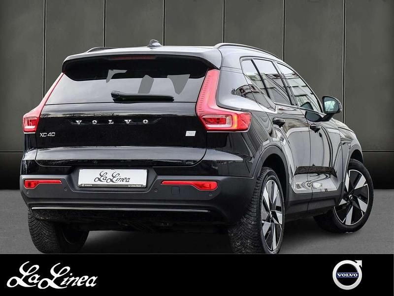 Gebraucht Volvo XC40 Plus 300 kW (408 PS) 2023 717 onyx black metallic SUV