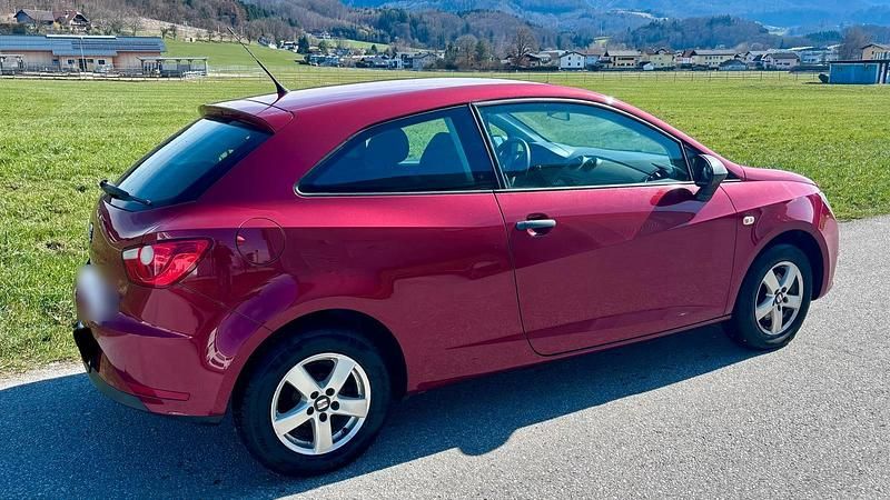 Gebraucht Seat Ibiza 60 PS (44 kW) 2012 Rot Coupé
