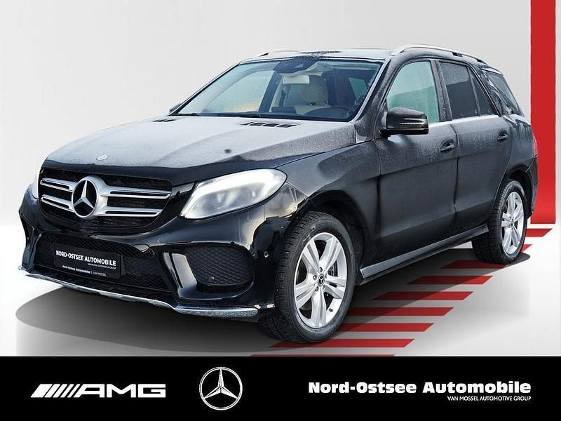 Gebraucht Mercedes GLE250 AMG line 204 PS (150 kW) 2018 Unilack schwarz uni SUV
