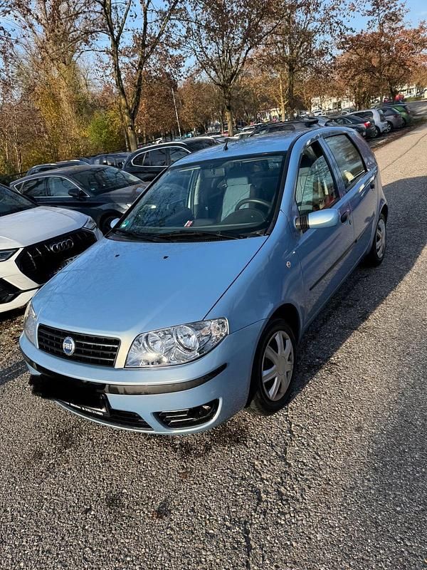 Blau Gebraucht 2005 Fiat Punto Kleinwagen | 350 € - Bild 1/4