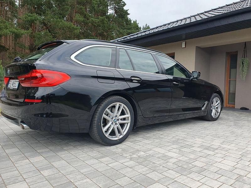 Gebraucht BMW 520 190 PS (139 kW) 2017 Silber Kombi
