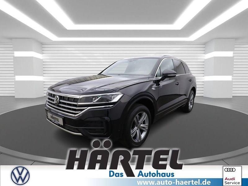 Deep black perleffekt, pearl effect Gebraucht 2022 VW Touareg R-line SUV | 47.900 € (Superpreis) - Bild 1/4