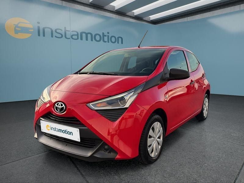 Gebraucht Toyota Aygo 72 PS (52 kW) 2021 Rot Kleinwagen