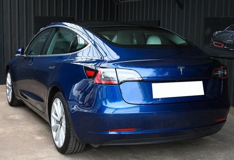 Usado Tesla Model 3 324 kW (441 CV) 2019 Azul Berlina