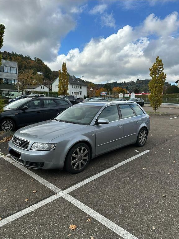 Silber Gebraucht 2002 Audi A4 Sport Kombi | 1.800 € (Superpreis) - Bild 1/4