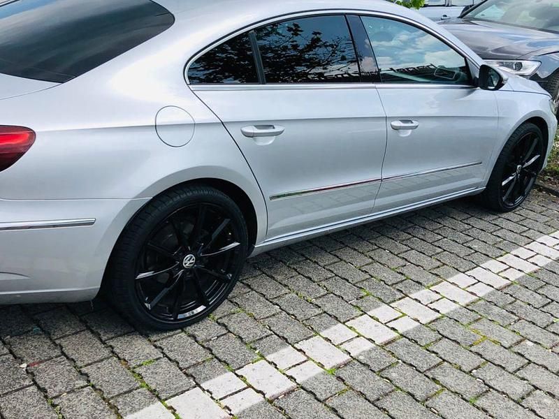 Gebraucht VW Passat 150 PS (110 kW) 2015 Silber Limousine