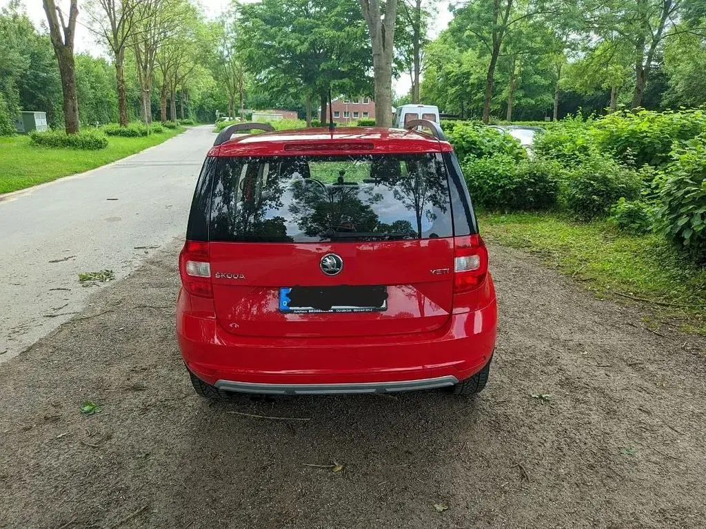 Gebraucht Skoda Yeti Active 122 PS (89 kW) 2014 Rot SUV