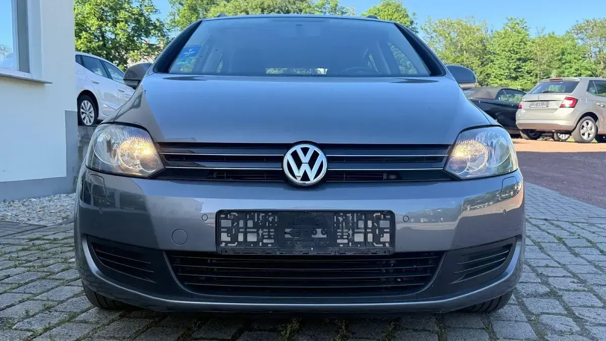 Gebraucht VW Golf VII Comfortline 122 PS (89 kW) 2013 Grau Limousine