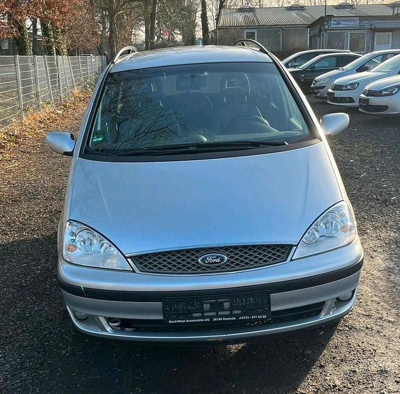Silber Gebraucht 2005 Ford Galaxy Van / Kleinbus | 2.999 € (Fairer Preis) - Bild 1/4