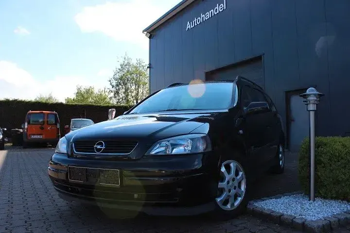 Gebraucht Opel Astra Njoy 101 PS (74 kW) 2003 Schwarz Limousine
