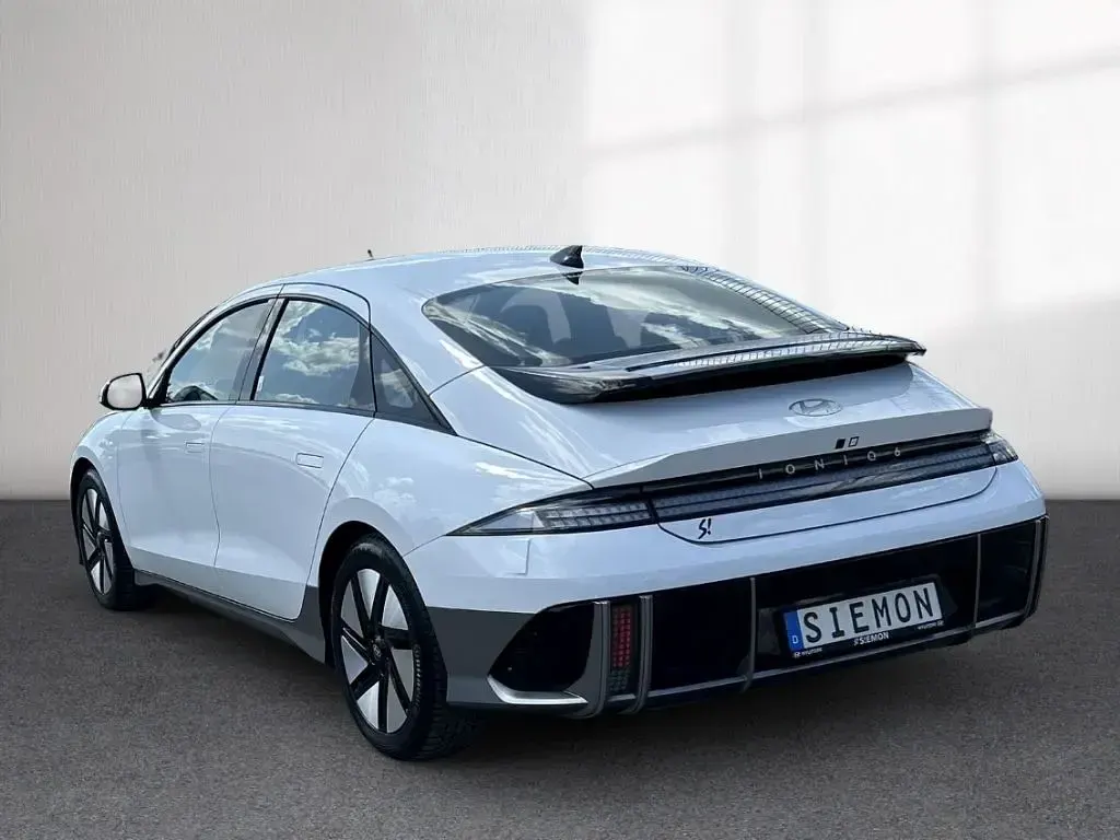 Gebraucht Hyundai Ioniq 6 Dynamiq 167 kW (228 PS) 2023 Mic (weiss Limousine