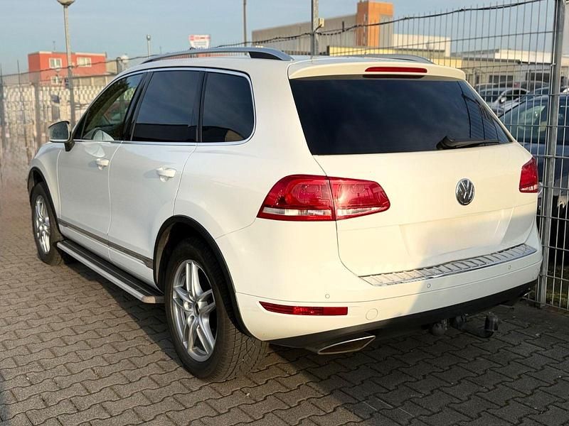 Gebraucht VW Touareg 204 PS (150 kW) 2013 Weiß SUV