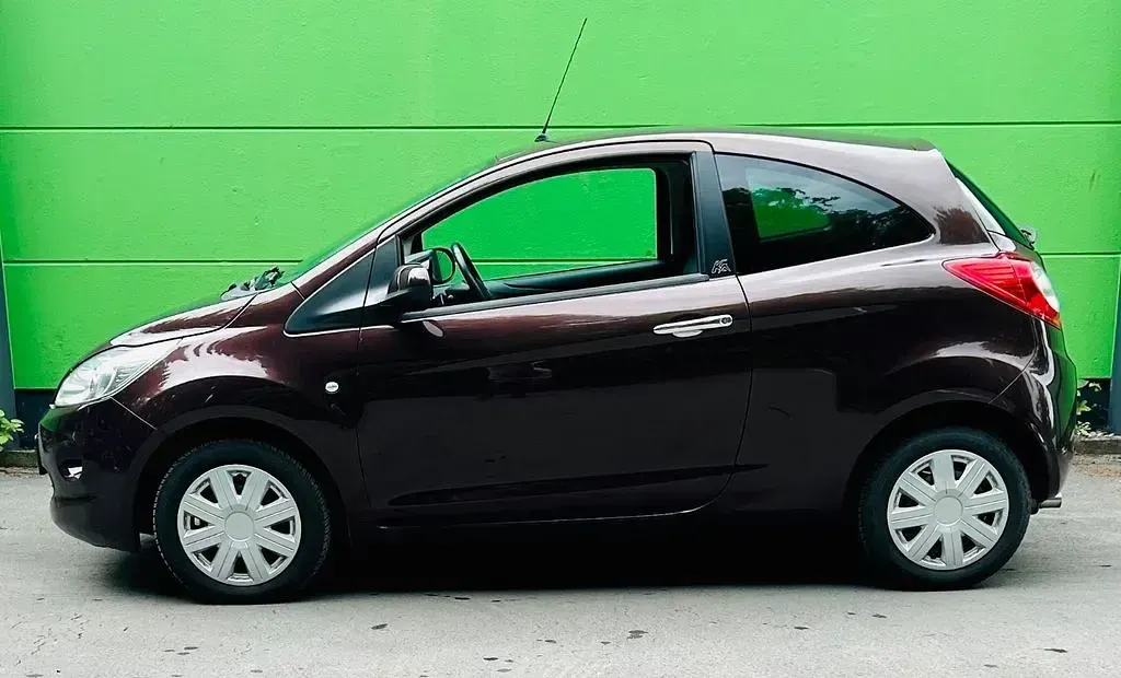 Gebraucht Ford Ka Titanium 69 PS (50 kW) 2013 Rot Kleinwagen
