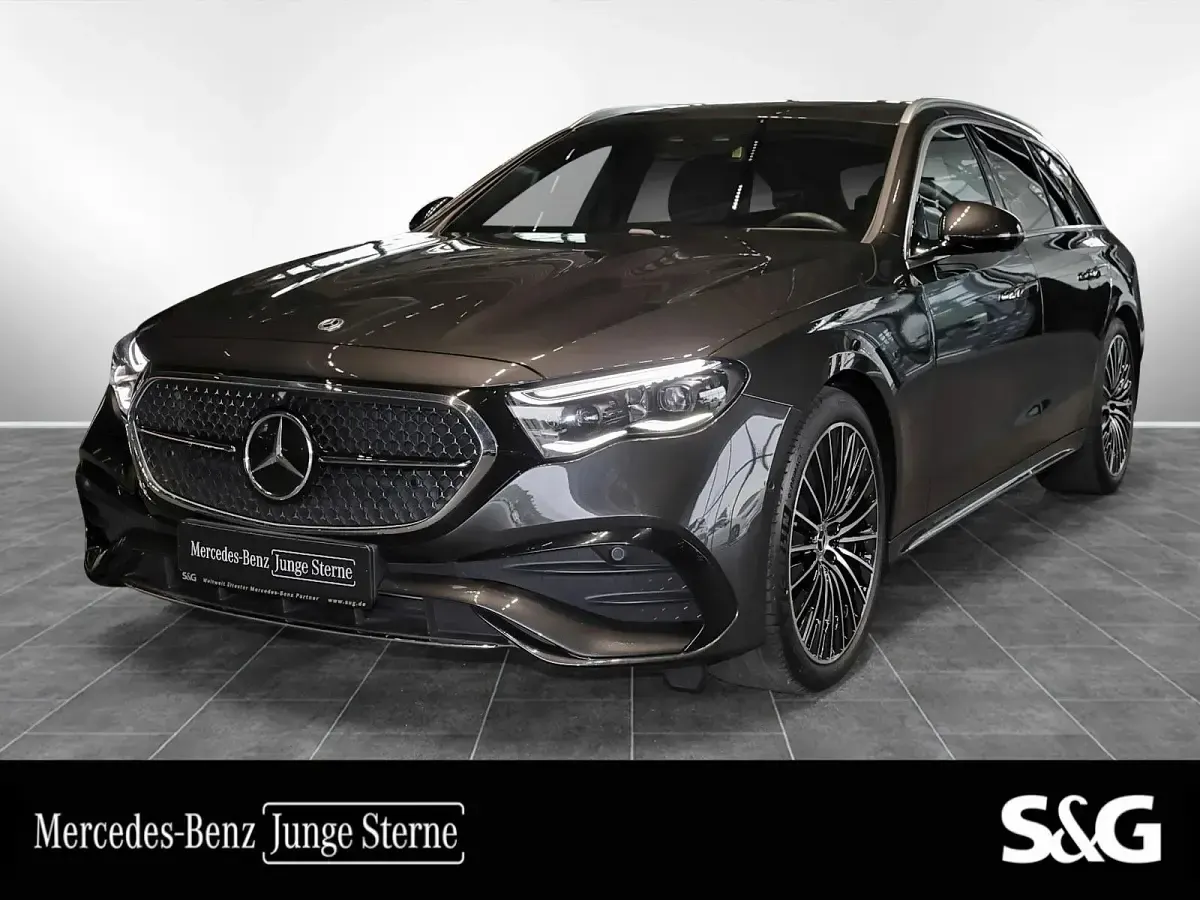 Gebraucht Mercedes E300 AMG 204 PS (150 kW) 2025 Kombi