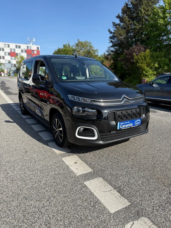 Schwarz Gebraucht 2021 Citroën Berlingo Feel Van / Kleinbus | 19.980 € (Etwas zu teuer) - Bild 1/4