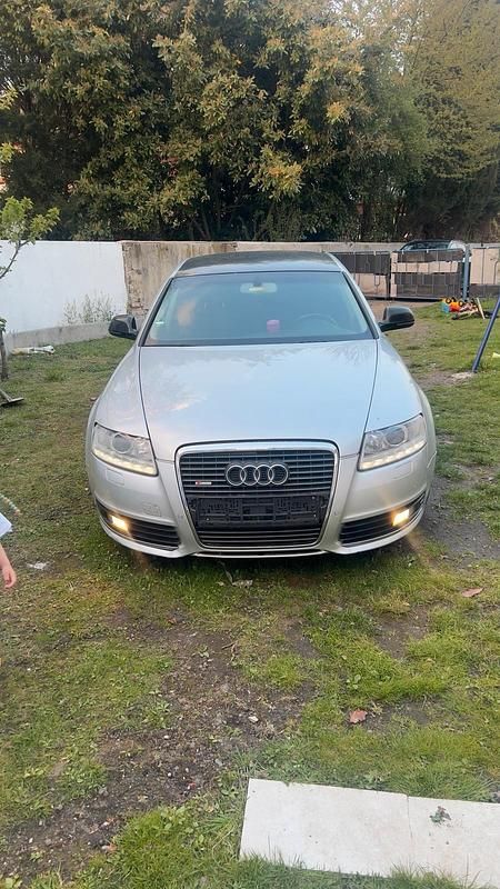 Usado Audi A6 S-Line 190 HP (139 kW) 2010 Prateado Sedan