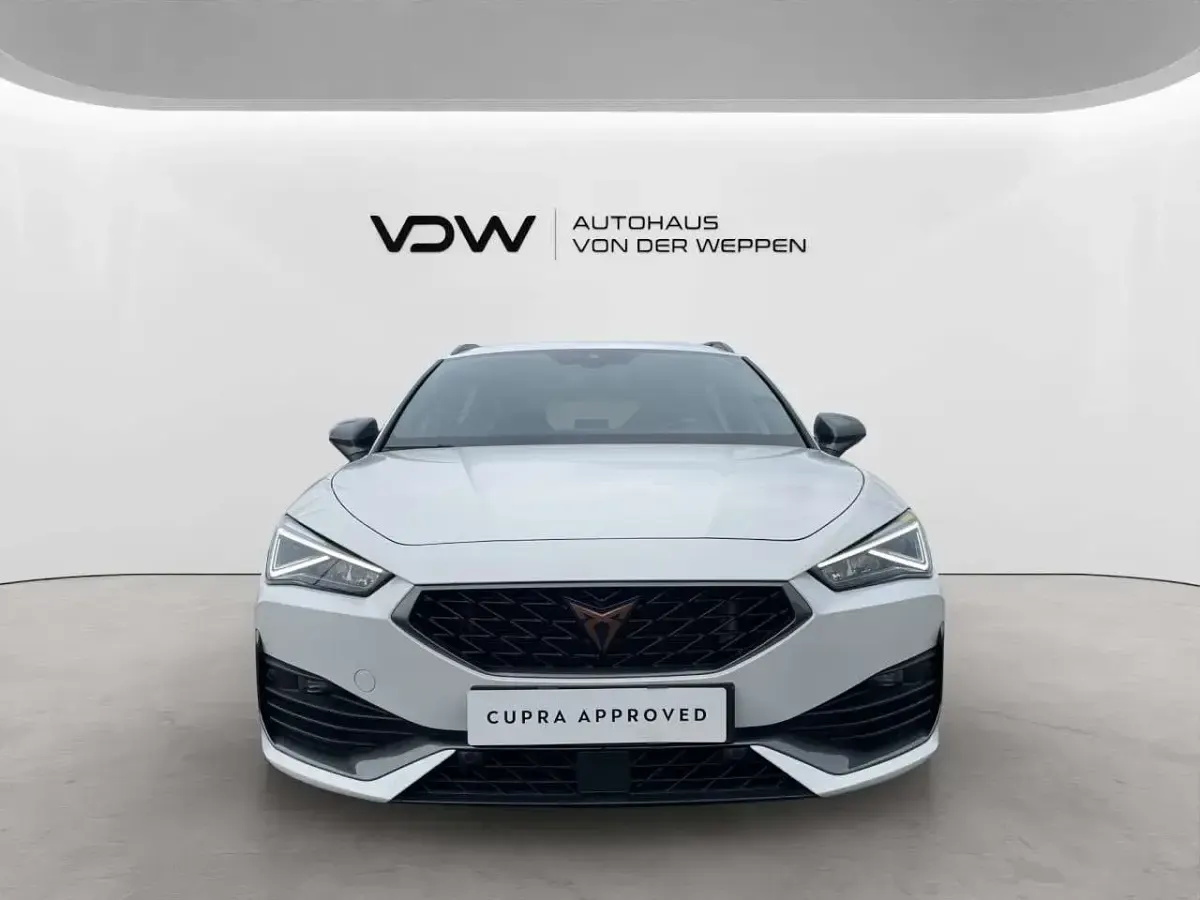 Gebraucht Cupra Leon VZ 245 PS (180 kW) 2024 Candy weiß Kombi