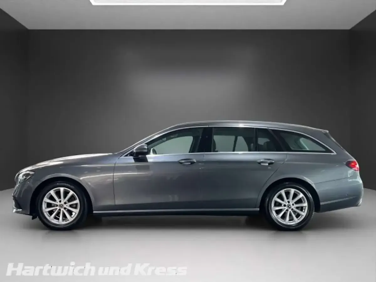 Gebraucht Mercedes E200 Avantgarde 160 PS (117 kW) 2021 Selenitgrau  lack Kombi