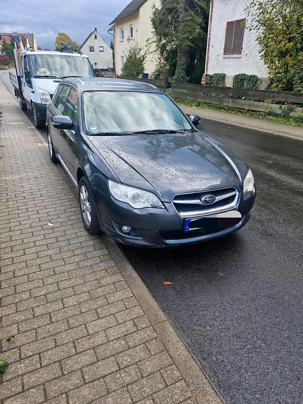 Schwarz Gebraucht 2007 Subaru Legacy Kombi | 1.700 € - Bild 1/3