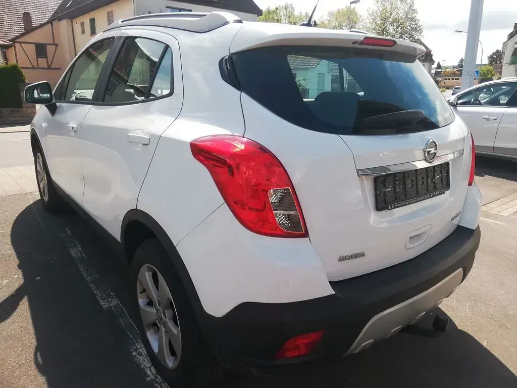 Second-hand Opel Mokka Edition 136 CP (100 kW) 2016 Alb SUV
