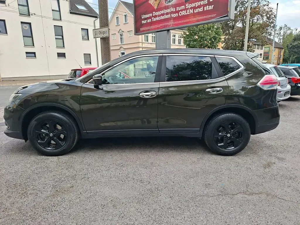 Gebraucht Nissan X-Trail Acenta 131 PS (96 kW) 2017 Dark olive SUV