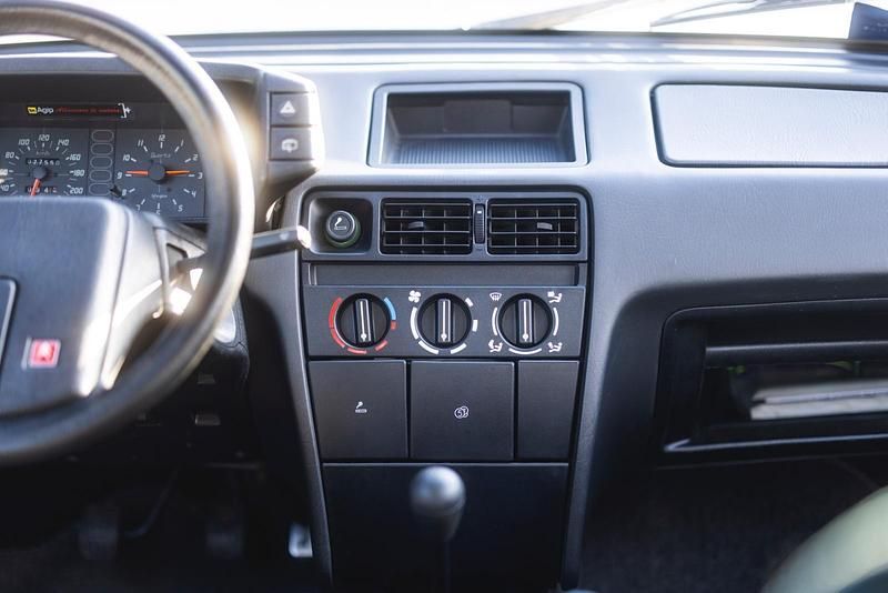 Gebraucht Citroën BX 72 PS (52 kW) 1989 Weiß Kleinwagen