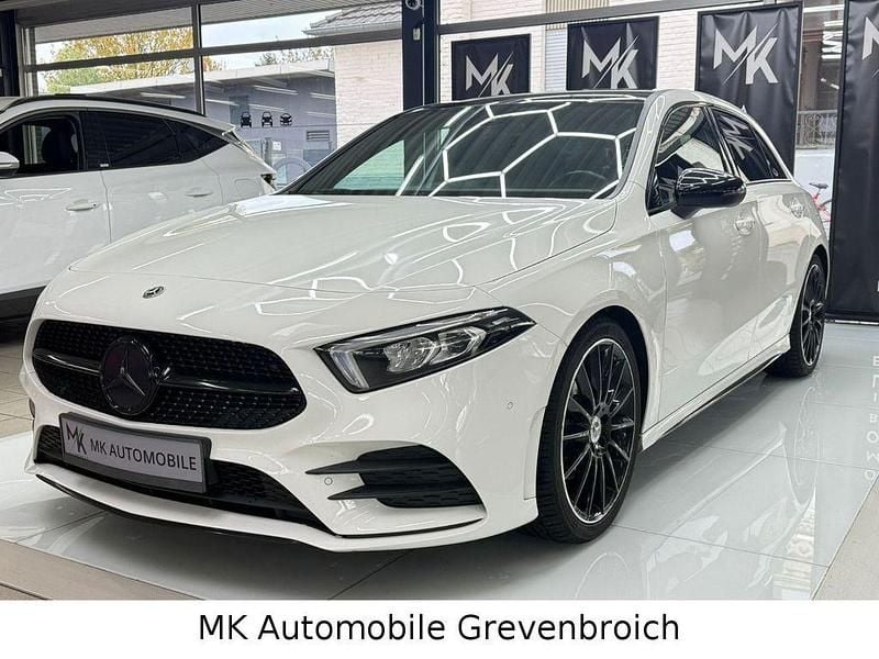 Weiß Gebraucht 2021 Mercedes A200 AMG Limousine | 25.990 € (Fairer Preis) - Bild 1/4