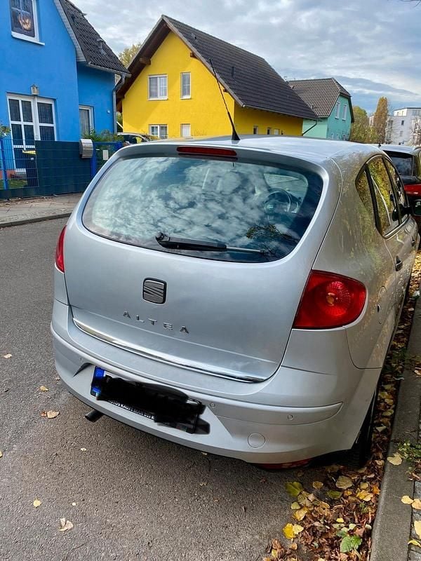 Gebraucht Seat Altea 105 PS (77 kW) 2007 Silber Limousine