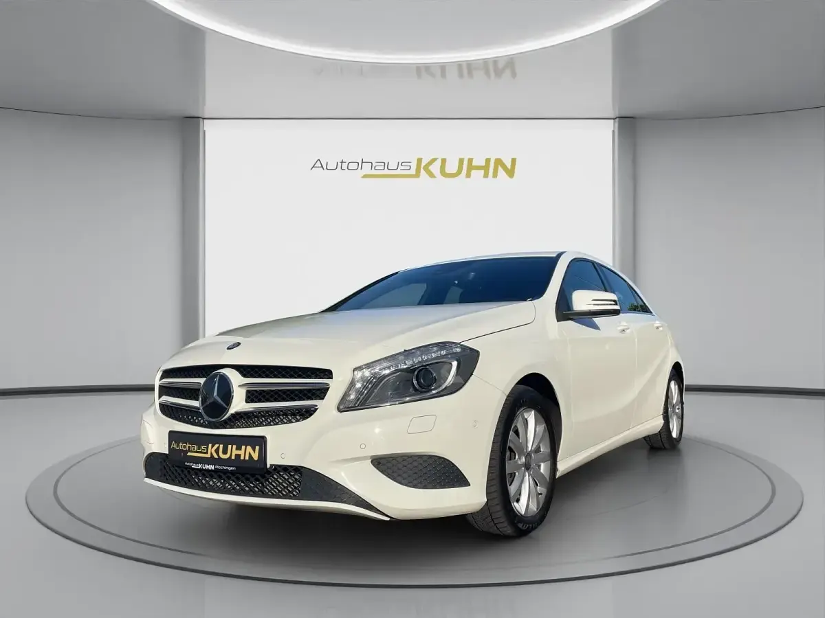 Gebraucht Mercedes A180 Style 122 PS (89 kW) 2014 Kleinwagen
