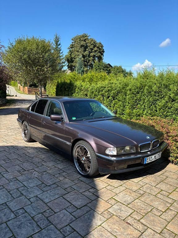 Gebraucht BMW 730 218 PS (160 kW) 1995 Violet Limousine