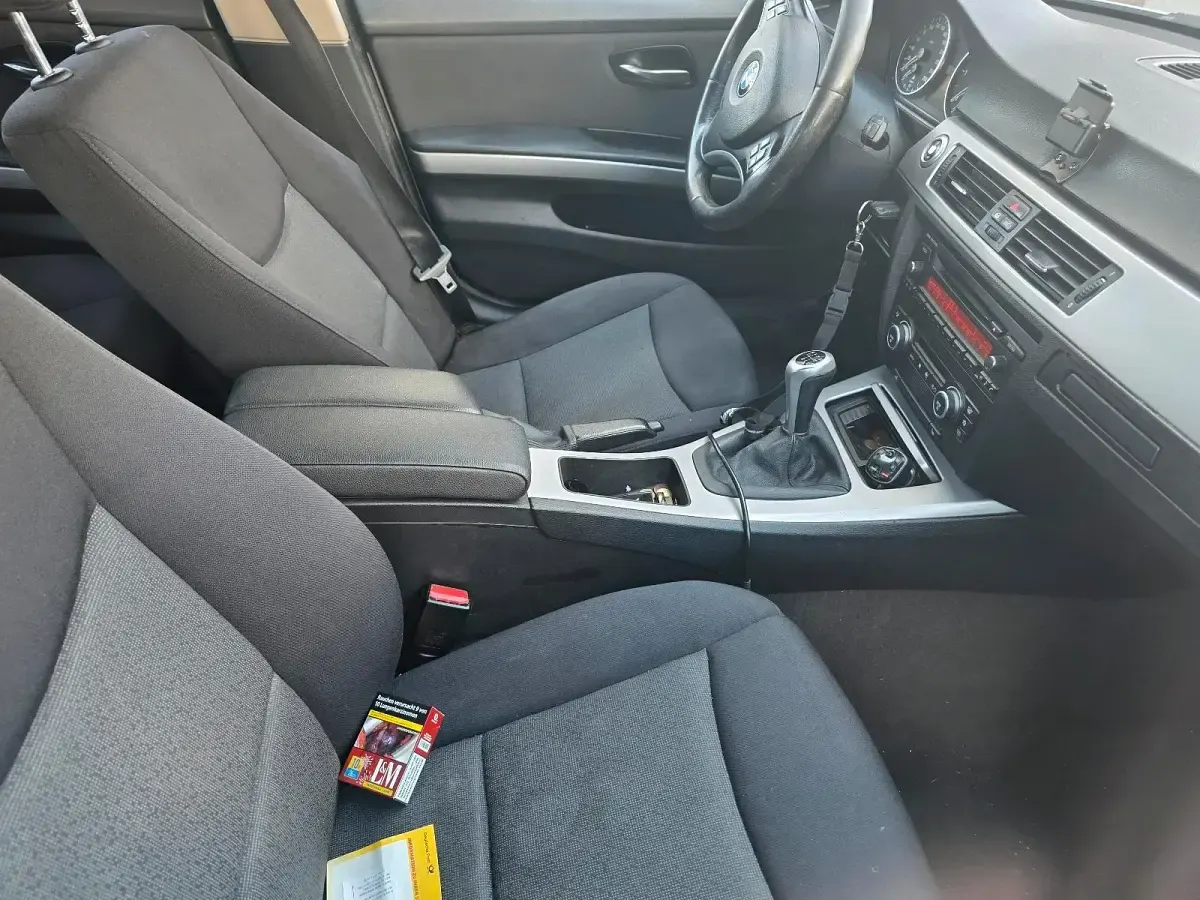 Brugt BMW 320 174 HK (127 kW) 2007 Sølv Sedan