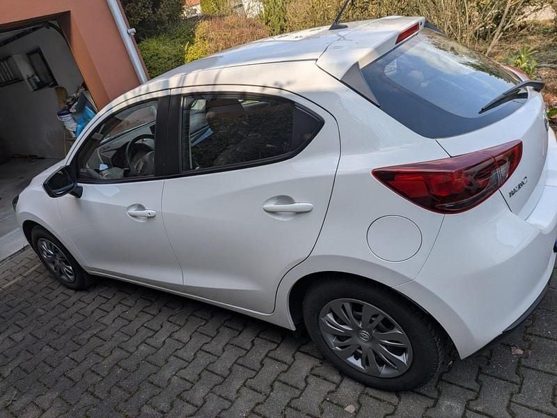 Gebraucht Mazda 2 75 PS (55 kW) 2022 Weiß Kleinwagen