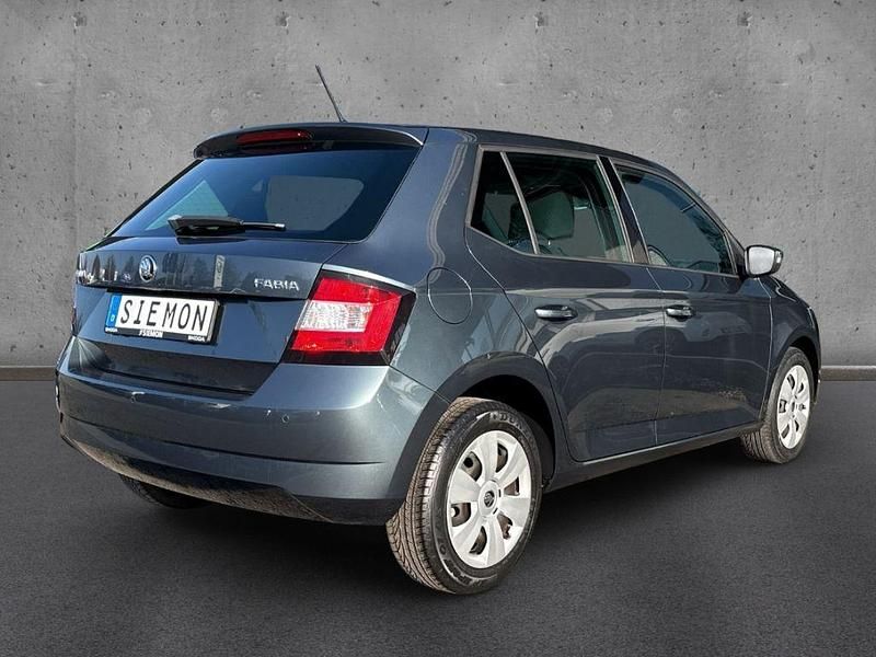 Gebraucht Skoda Fabia Ambition 110 PS (80 kW) 2016 Grau Limousine