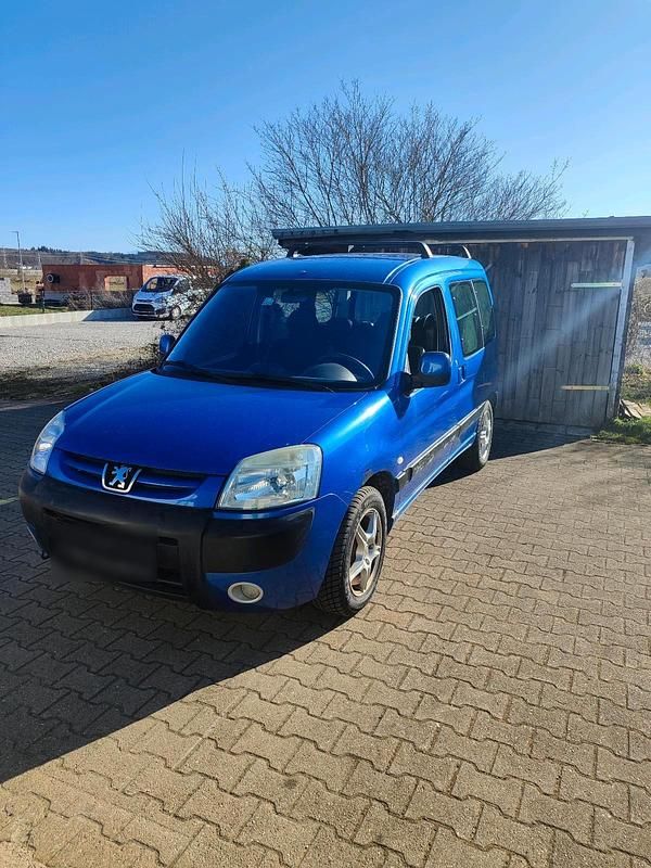 Gebraucht Peugeot Partner 109 PS (80 kW) 2004 Blau Van / Kleinbus