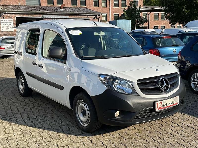 Gebraucht Mercedes Citan 109 90 PS (66 kW) 2019 Arktikweiss Van / Kleinbus