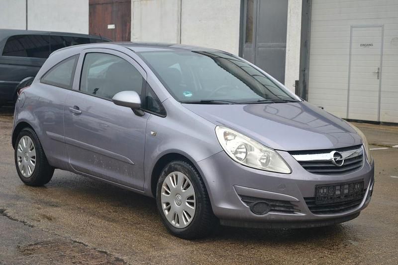 Gebraucht Opel Corsa Edition 80 PS (58 kW) 2007 Violet Kleinwagen