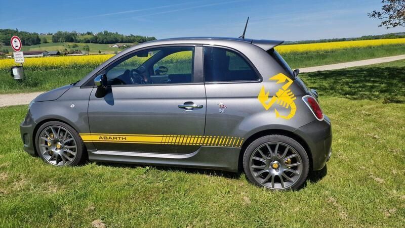 Grau Gebraucht 2015 Abarth 595 Competizione Kleinwagen | 14.900 € (Guter Preis) - Bild 1/4