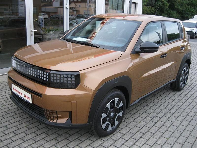 Neu Fiat Panda Icon 101 PS (74 kW) 2025 Braun Kleinwagen