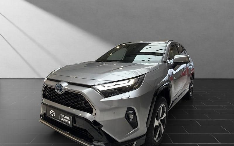 Neu Toyota RAV4 Hybrid 306 PS (225 kW) 2025 Silber SUV