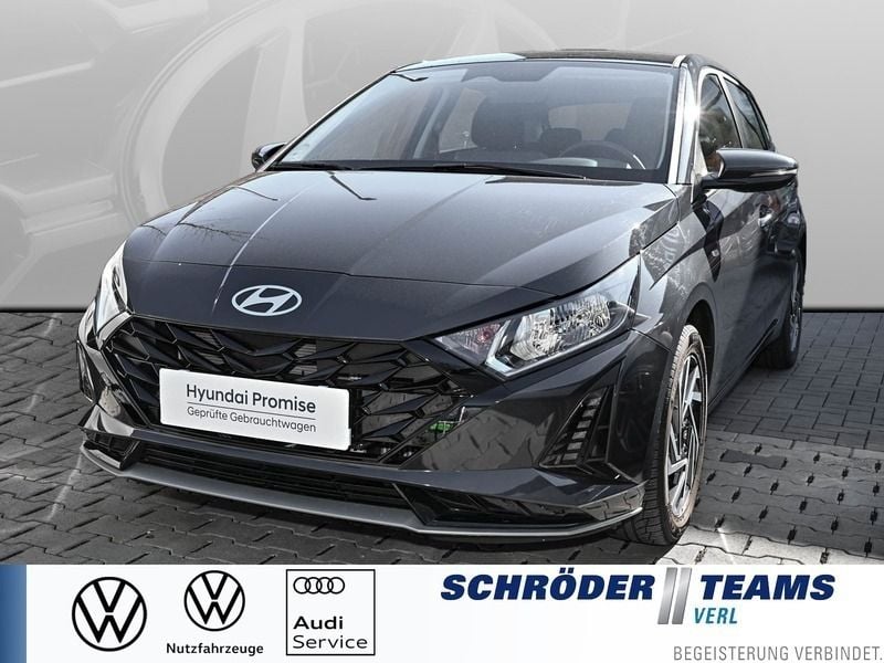 Grau Gebraucht 2024 Hyundai i20 Comfort Kleinwagen | 19.990 € (Superpreis) - Bild 1/4