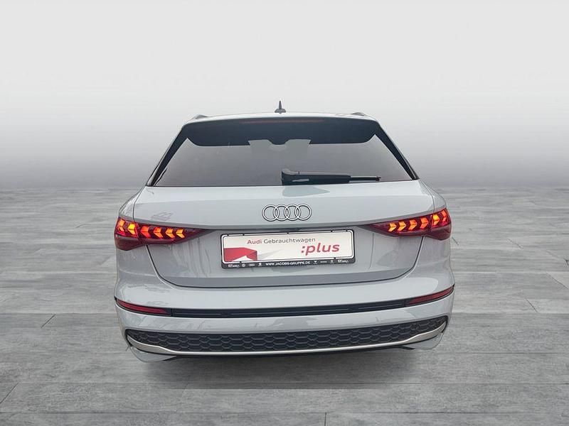 Gebraucht Audi A3 Ambiente 204 PS (150 kW) 2025 Grau Limousine