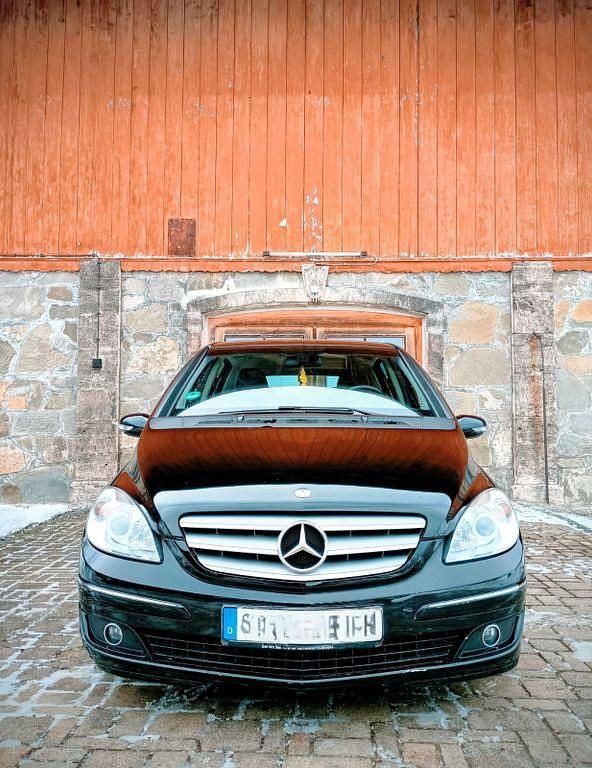 Schwarz Gebraucht 2005 Mercedes B200 Van / Kleinbus | 2.250 € (Guter Preis) - Bild 1/4